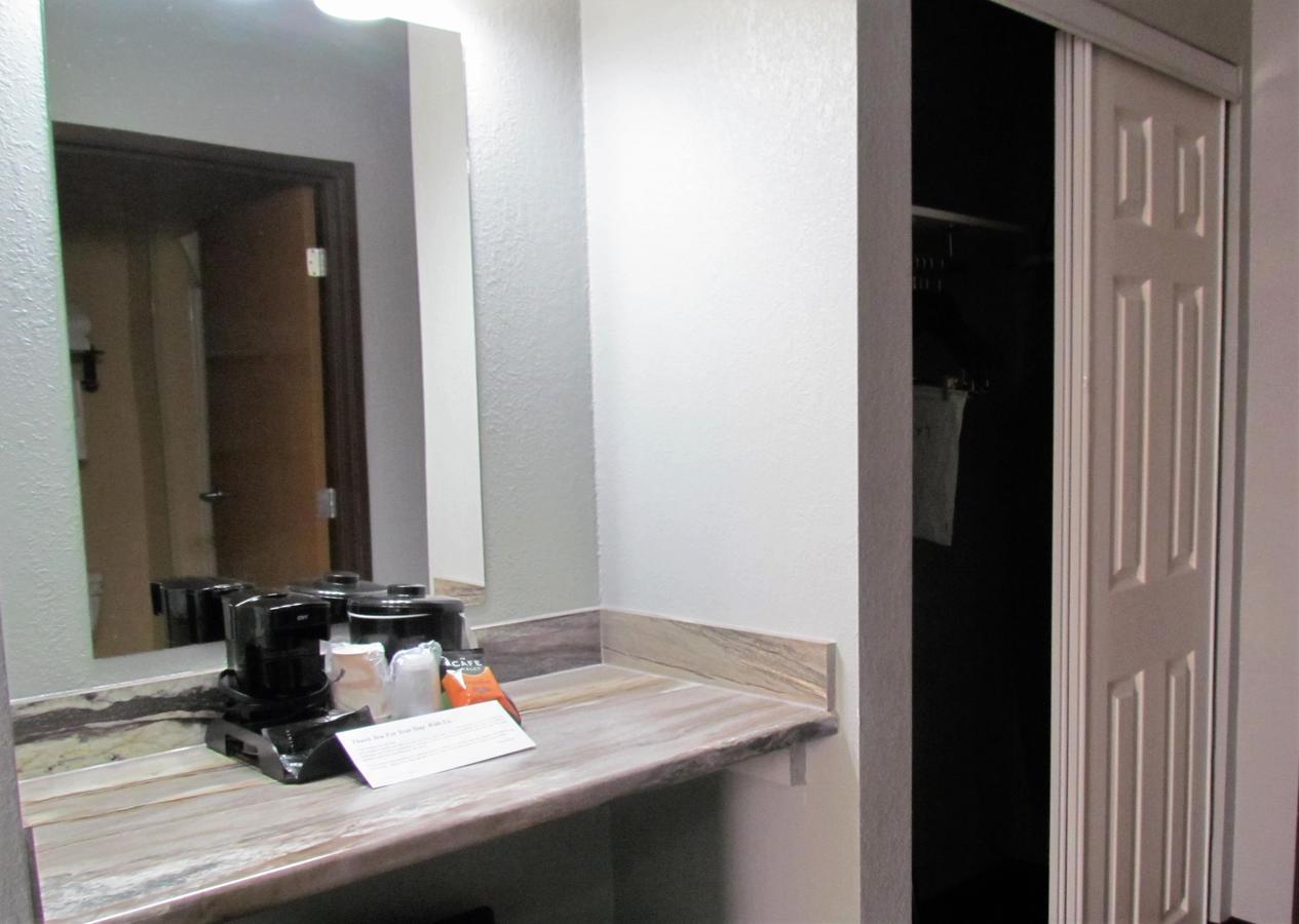 Oak Hill Inn & Suites Canton Eksteriør billede